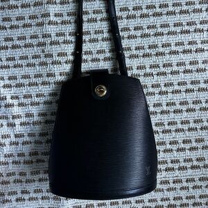 Louis Vuitton Epi Cluny Bag